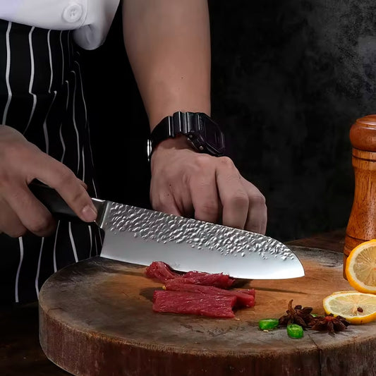 Cuțit profesional Santoku, otel japonez HRC 60 calire manuala, maner Delux Pakka